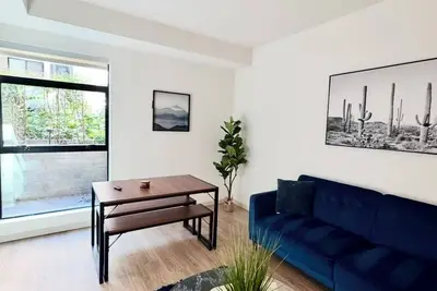 Image de Nice Hollywood Blvd. Apartment with Free Parking