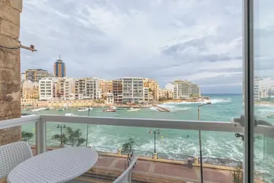 Image de Seafront Designer Bliss in Central St Julian's