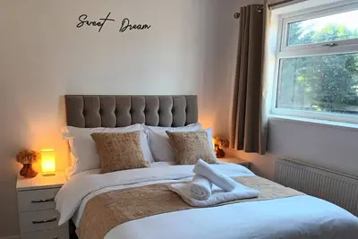 Image de Charming 3-Bed House in Birmingham near nec & hs2