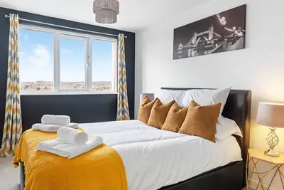 Image de ApartmentSleeps4-Parking-Wifi-PetFriendly-CityStay