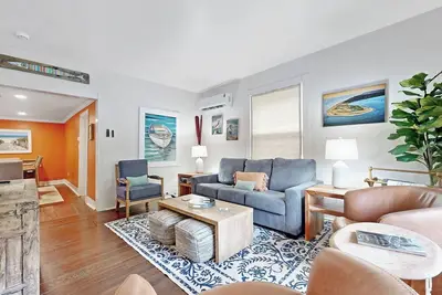 Image de The Seadog Shanty- 2 Bd, 2 Ba - Sleeps 6 *Pet Friendly*