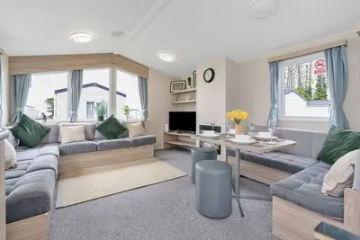 Image de Escape to this cozy retreat perfect for families or groups, 55 Aberlady (Van Type - Bronze)