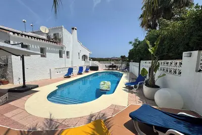 Image de Magnifique villa avec piscine privée et cuisine d'été