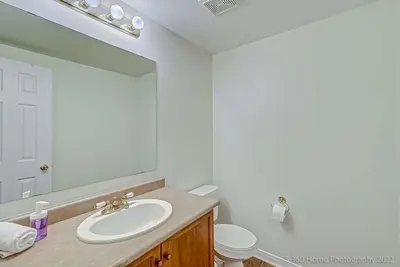 Image de Modern & Spacious 5br/ 4Bath