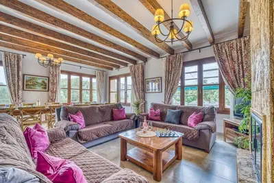 Image de Élégante maison de vacances avec piscine