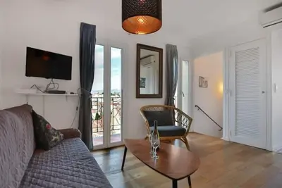 Image de Old Antibes Apt/2 Terraces/Sea+Mountain Views