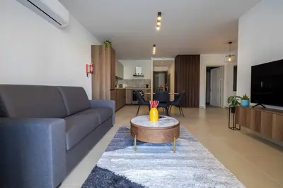 Image de Cozy Living 2 Br Apartment Walk to Sea