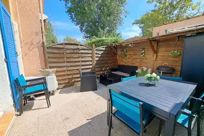 Image de Maison mitoyenne climatisée 7 pers. avec piscine et parking à Marseillan-Plage
