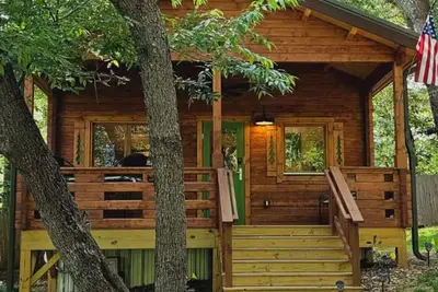 Image de Charming 2-bedroom cottage with Ac, WiFi in welcoming Waynesville