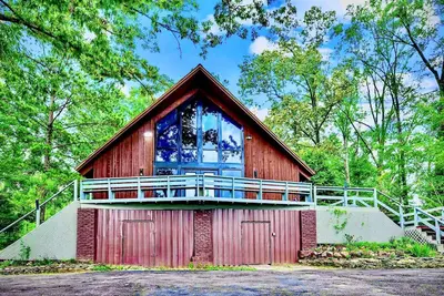 Image de Lakefront Privacy : Pet Friendly, Hot Tub, Private Fishing Lake, Boats, Private!