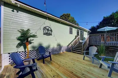 Image de Only 4 Minutes From the Lifeguarded Beach and Ramp 49