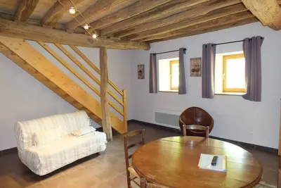 Image de Maison d'Hôtes de charme dans une ferme du XIIIe siècle en Bourgogne