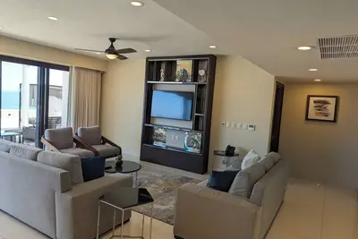 Image de Beautiful 2-bedroom in new 5 star resort, Villa La Valencia