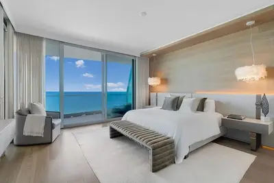 Image de Luxurious Three Bedroom Oceanfront Residence