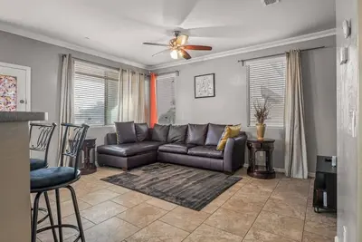 Image de Entire Home in Avondale Arizona