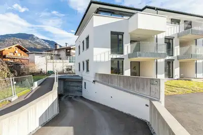 Image de Appartement avec terrasse entouré de montagnes