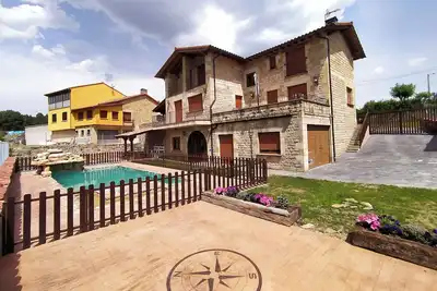 Image de Quiet house on the outskirts of the city surrounded by pine forests and hills.