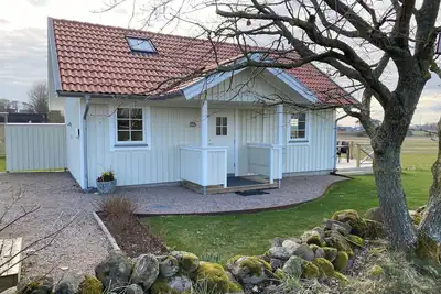 Image de Hansingastugan 10 km from Varberg. 26 km to Gekås. 5 golf courses within 10 km