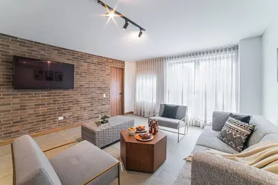 Image de E201 - Spacious 2-bed / 2-bath, A/C & Fast WiFi