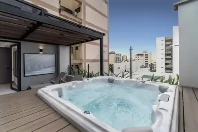 Image de Hygge 701 - Amazing 2-Story Penthouse near Granada