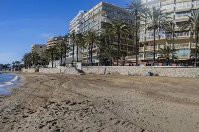 Image de Cubo's Apartment Mayoral Front Line Marbella & Free Parking / en bord de mer / piscine communautaire / wifi gratuit