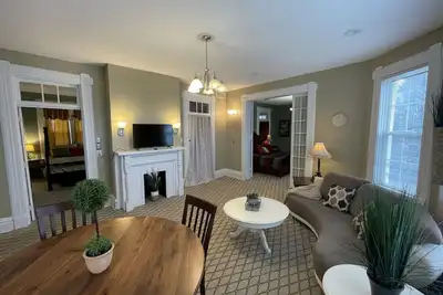 Image de Charming 2-Bedroom Apartment Near Historic Downtown Marietta