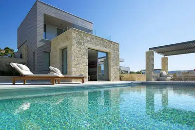 Image de Endearing Kissamos Villa | Villa Galini Kissamos | 2 Bedrooms | Breathtaking Sea Views | Private Outdoor Pool | Private Furnished Terrace | Peaceful Outdoor Ambiance | Prime Location