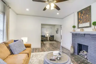 Image de Walk to Eats: Midtown Memphis Home w/ Patio!