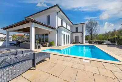 Image de Villa El - Your Secluded Oasis with a Private Pool on Krk