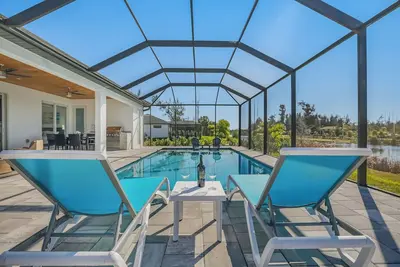 Image de Charming 4-bedroom villa with Ac &Heated Saltwater Pool in peaceful Cape Coral