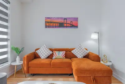 Image de Charming Lux Style |  New Town | Oakville