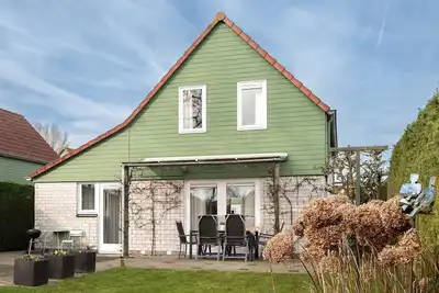 Image de Belle maison à Wemeldinge avec sauna