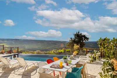 Image de Casale Xenia - Tranquil Villa in Cyprus, WiFi, Aircon, Tv