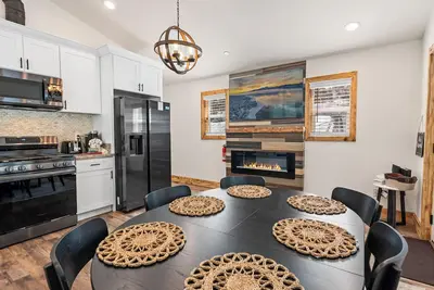 Image de Doms House - Stunning design, an unforgettable location to make family memories! !