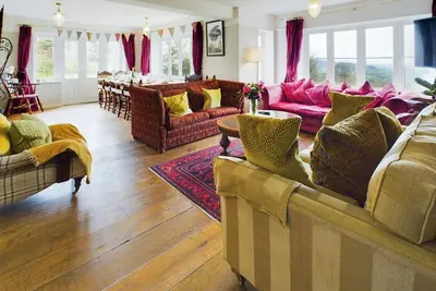 Image de Country House-14Guests-Parking-HotTub-AmazingViews