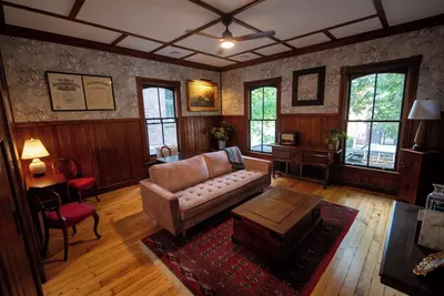 Image de Vermont Downtown Oasis - Two Bedroom in Picturesque Downtown