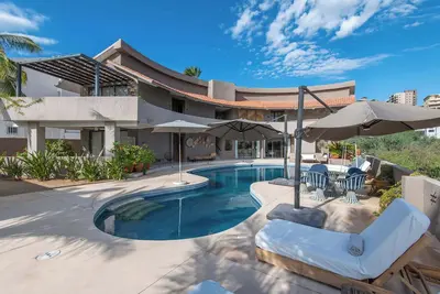 Image de Casa Lulú: Oasis with Pool and Panoramic Terrace