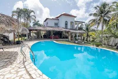 Image de 5br/5ba Villa: Private Pool & Steps to the Beach and Clubs