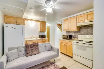 Image de 11 Mi to Patapsco Valley State Park: Quaint Duplex