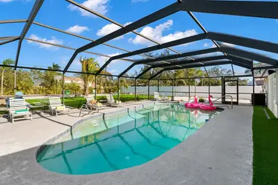 Image de 4br, Heated Pool, Pickleball, Basketball near Img