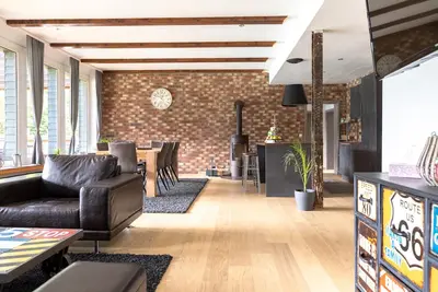 Image de Maison de vacances 'Einzigartige Aussicht' avec vue sur les montagnes, terrasse privée et Wi-Fi