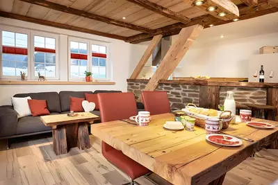 Image de Appartement 'Talblick Mit 80qm' avec vue sur les montagnes, terrasse privée et Wi-Fi