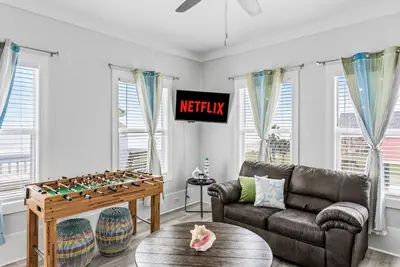 Image de Beach Escape | Pool, Hot Tub & Game Room