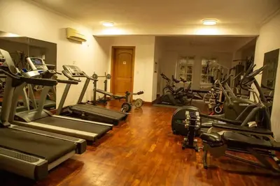 Image de 4-bedroom Ikoyi - private chef & Janitor, 2 options of High-speed internet, A. c