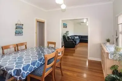 Image de Beach Retreat on Kent- Bikes, Large Backyard, Gas Bbq