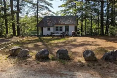Image de Rustic Lakefront Stay with Panoramic Views and Shared Water Access