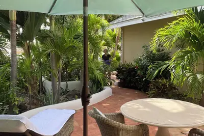 Image de Charming 3-bedroom beachfront villa at secure St James’s Club, Antigua