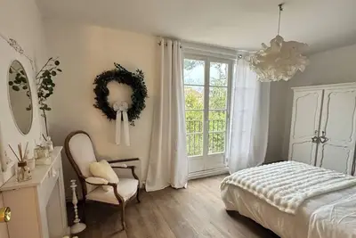 Image de Au calme maison rénovée à neuf. Animaux acceptés.