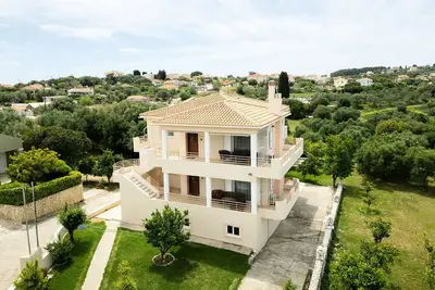 Image de Vasilopoulos Residences - 2nd floor 3 bedroom Apt Melanthia