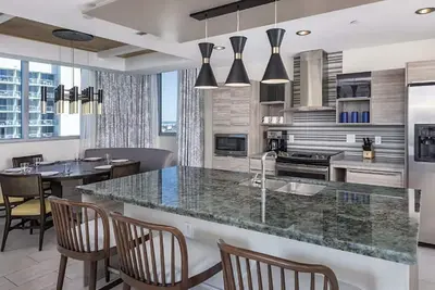 Image de Wyndham Clearwater Beach in Florida- 2br presidential- luxury timeshare rental